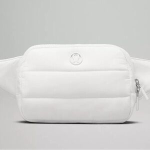 Lululemon Everywhere Belt Bag 2L Wunder Puff 8.27” x 2.24” x 5.75”